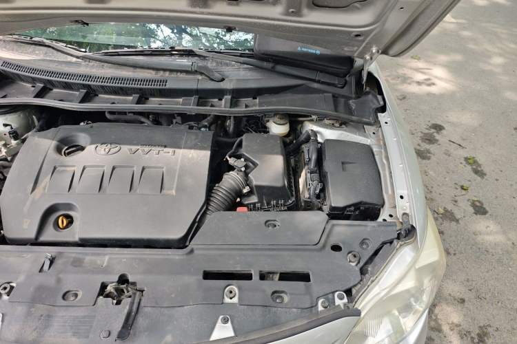 Used Toyota Corolla 2011 Commemorative Edition 1.6L Manual GL Engine Bay Left