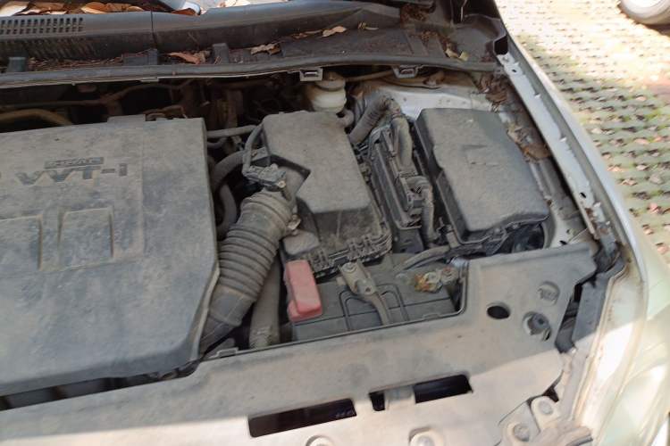 Used Toyota Corolla 2011 Commemorative Edition 1.6L Manual GL Engine Bay Left