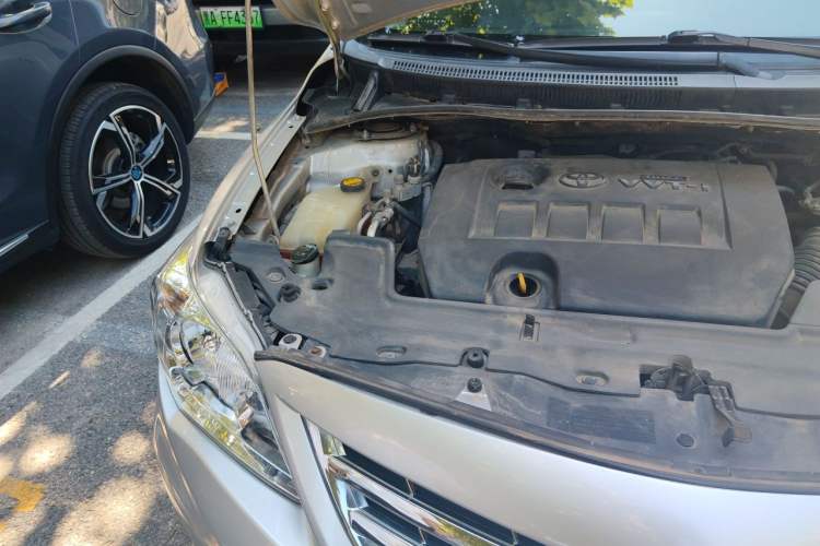 Used Toyota Corolla 2011 1.6L Automatic GL Engine Bay Right