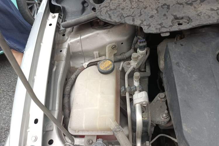 Used Toyota Corolla 2011 1.6L Automatic GL Engine Bay Right