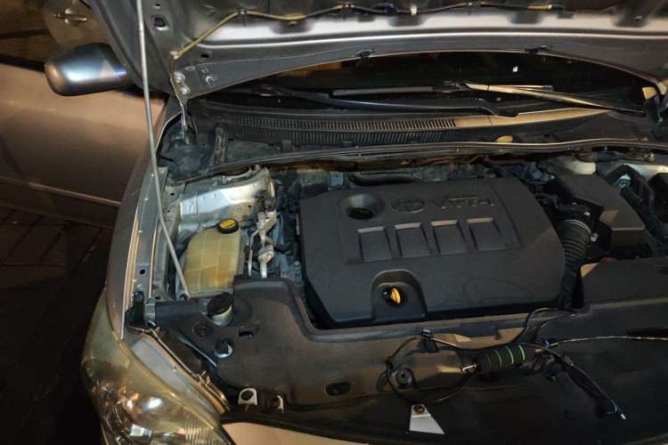 Used Toyota Corolla 2011 Commemorative Edition 1.6L Manual GL Engine Bay Right
