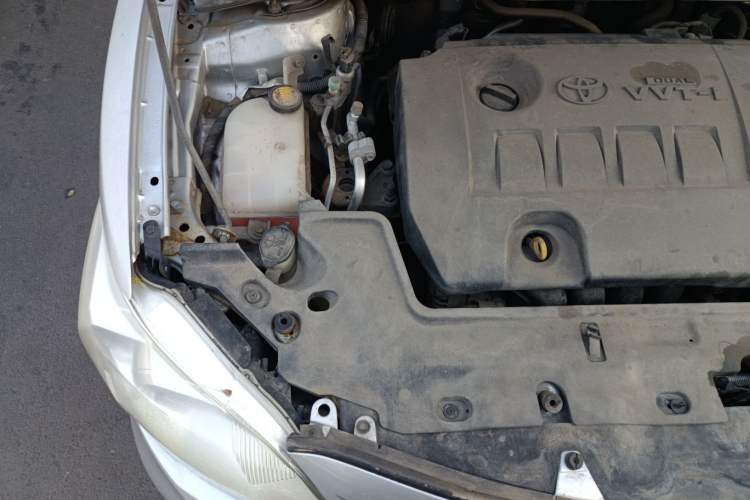 Used Toyota Corolla 2011 1.6L Automatic GL Engine Bay Right