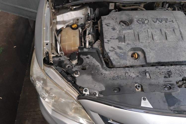 Used Toyota Corolla 2011 1.6L Manual GL Engine Bay Right