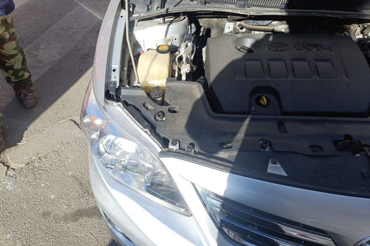 Used Toyota Corolla 2011 1.6L Automatic GL Engine Bay Right