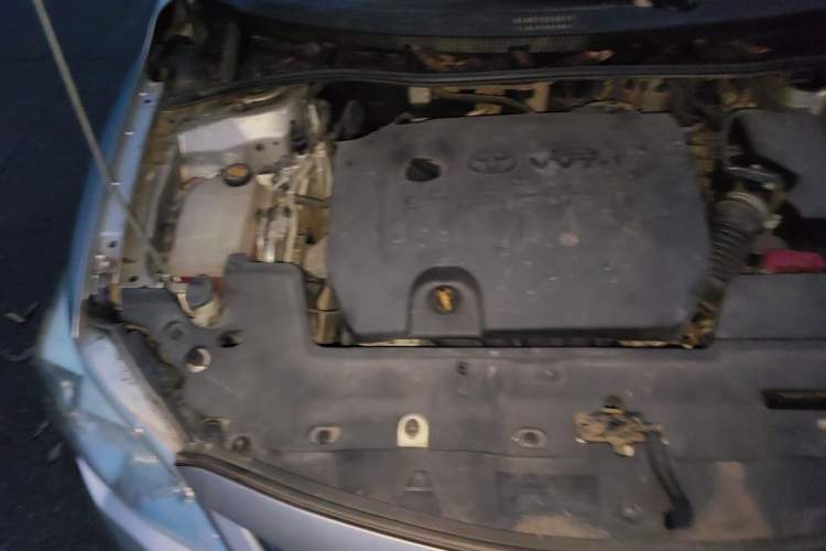 Used Toyota Corolla 2011 1.6L Automatic GL Engine Bay Right