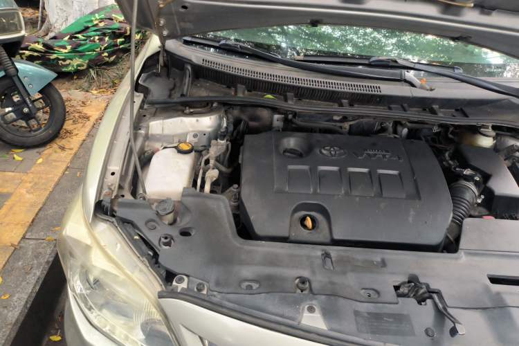 Used Toyota Corolla 2011 1.6L Automatic GL Engine Bay Right