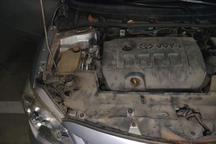 Used Toyota Corolla 2011 1.6L Automatic GL Engine Bay Right