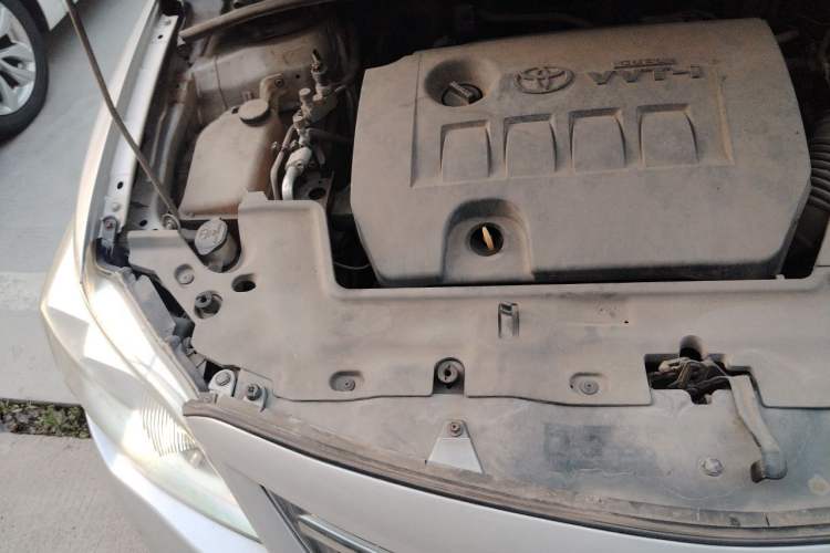 Used Toyota Corolla 2011 1.6L Automatic GL Engine Bay Right