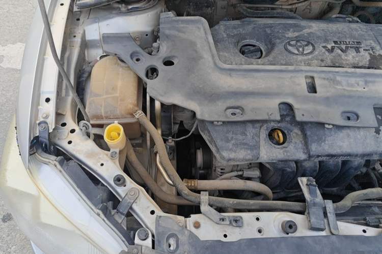 Used Toyota Corolla 2011 1.6L Automatic GL Engine Bay Right