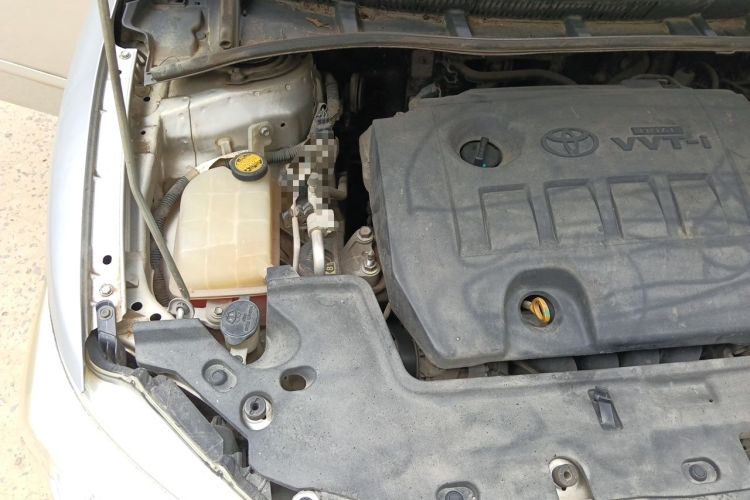 Used Toyota Corolla 2011 1.6L Manual GL Engine Bay Right