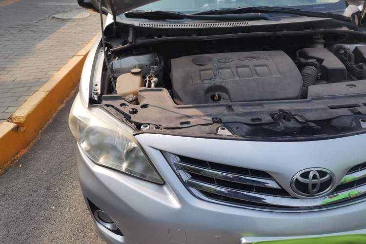 Used Toyota Corolla 2011 Commemorative Edition 1.6L Manual GL Engine Bay Right