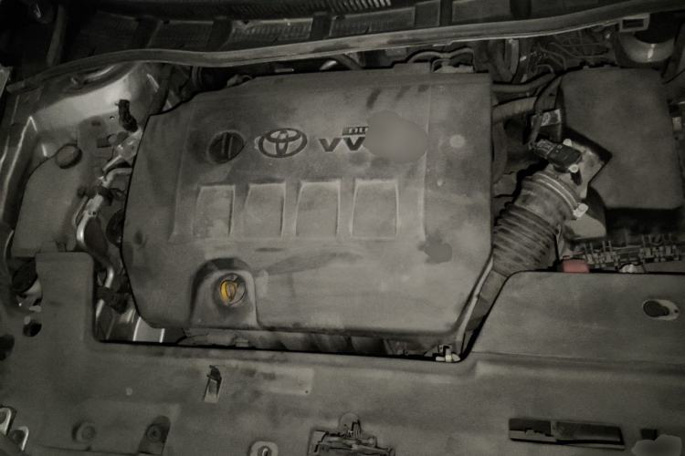 Used Toyota Corolla 2011 1.6L Automatic GL Engine Bay