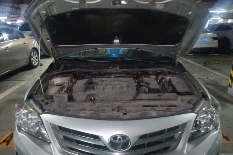 Used Toyota Corolla 2011 1.8L Manual GL-i Engine Bay