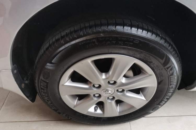 Used Toyota Corolla 2011 1.6L Automatic GL Exterior 5