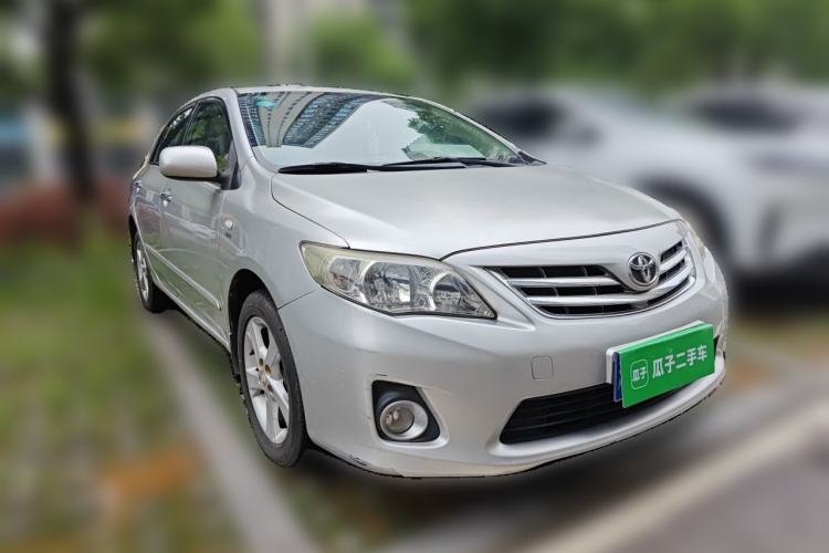 Used Toyota Corolla 2011 1.8L CVT GLX-i Front Right 45 Deg