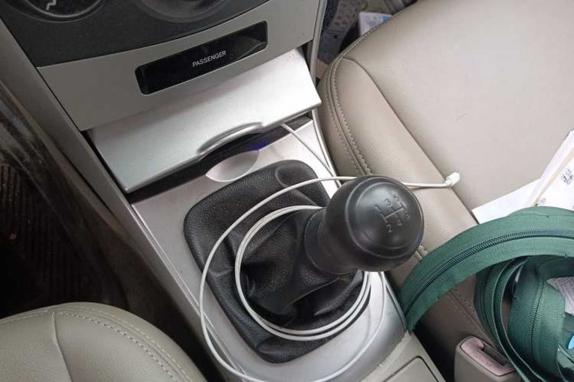 Used Toyota Corolla 2011 1.6L Manual GL Gear Lever