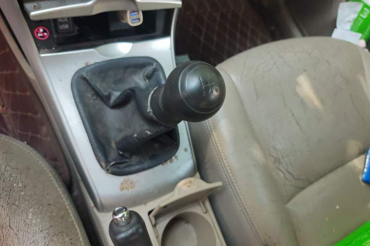 Used Toyota Corolla 2011 1.6L Manual GL Gear Lever
