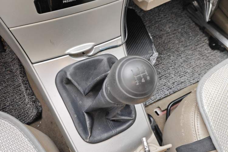 Used Toyota Corolla 2011 1.6L Manual GL Gear Lever