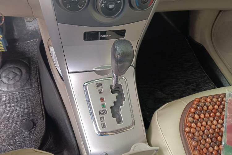 Used Toyota Corolla 2011 Edition Commemorative 1.6L Automatic GL Gear Lever