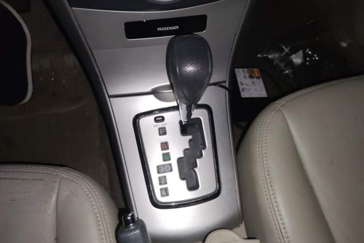 Used Toyota Corolla 2011 1.6L Automatic GL Gear Lever
