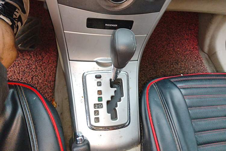 Used Toyota Corolla 2011 1.6L Automatic GL Gear Lever