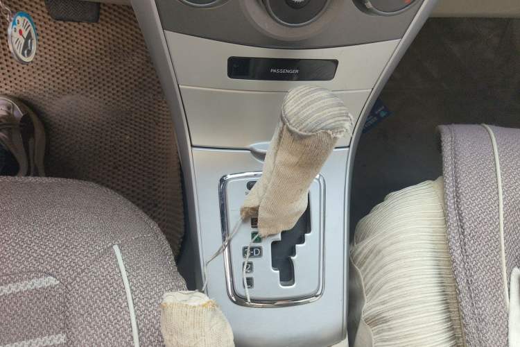Used Toyota Corolla 2011 1.6L Automatic GL Gear Lever