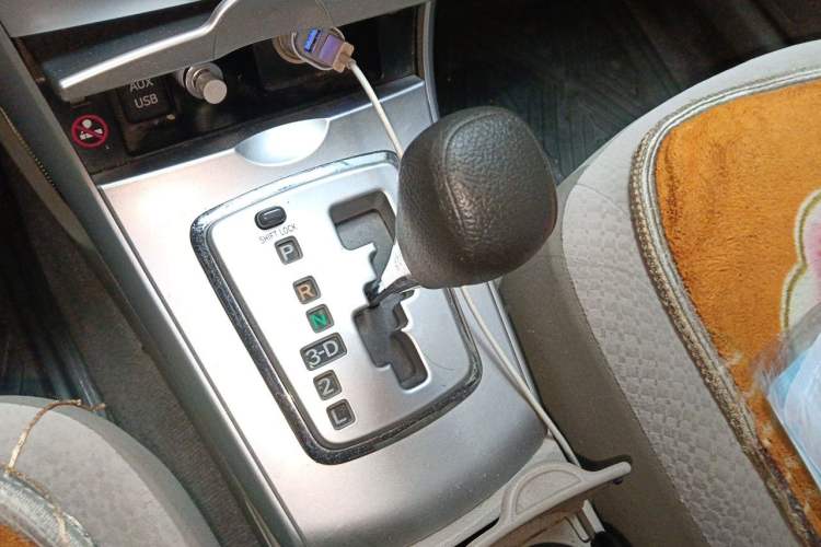Used Toyota Corolla 2011 1.6L Automatic GL Gear Lever