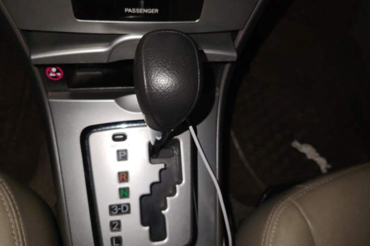Used Toyota Corolla 2011 1.6L Automatic GL Gear Lever