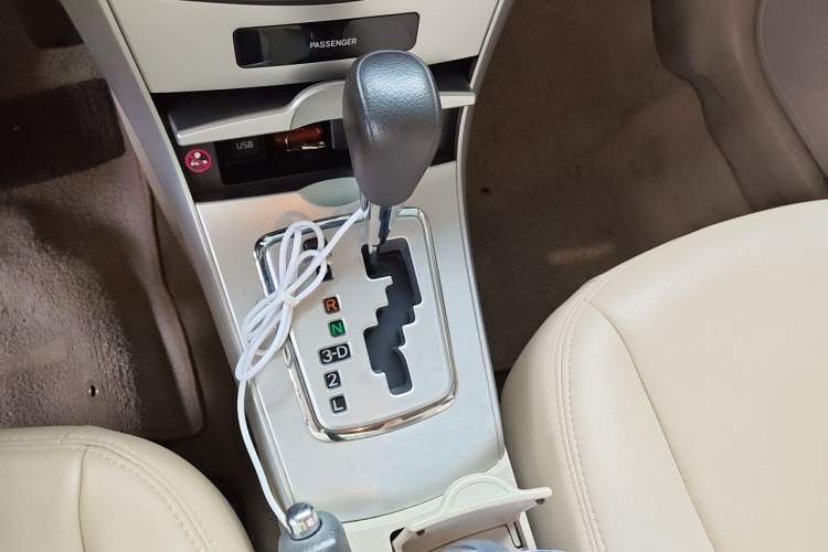 Used Toyota Corolla 2011 1.6L Automatic GL Gear Lever