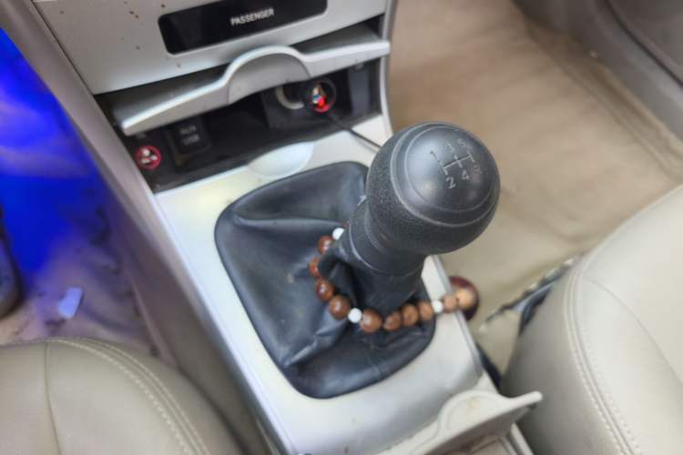 Used Toyota Corolla 2011 1.6L Manual GL Gear Lever
