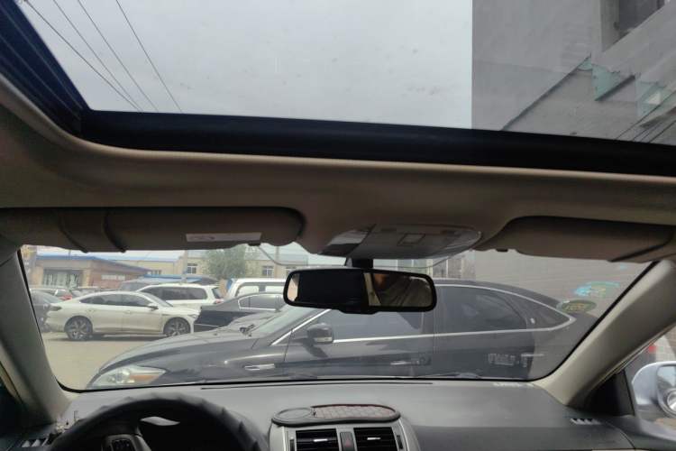 Used Toyota Corolla 2011 Edition Commemorative 1.6L Automatic GL Headliner