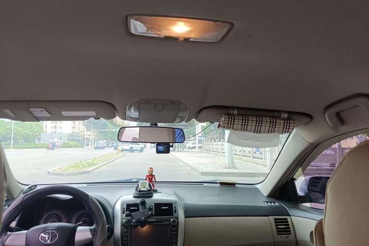Used Toyota Corolla 2011 Edition Commemorative 1.6L Automatic GL Headliner