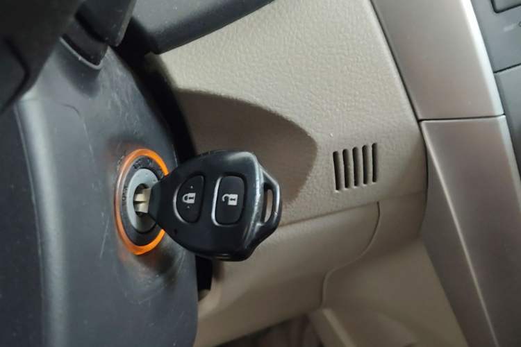 Used Toyota Corolla 2011 1.6L Automatic GL Interior 1
