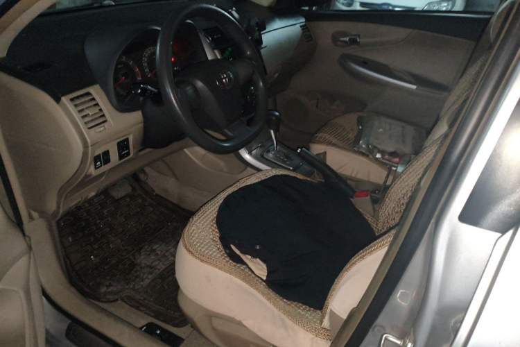 Used Toyota Corolla 2011 1.8L CVT GL-i Left Front Seat
