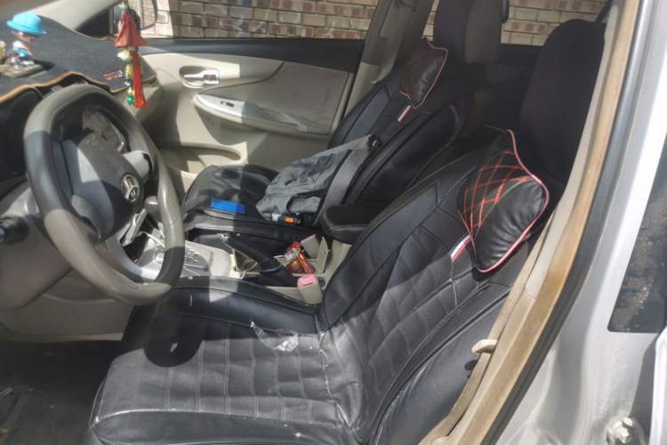 Used Toyota Corolla 2011 1.8L CVT GL-i Left Front Seat
