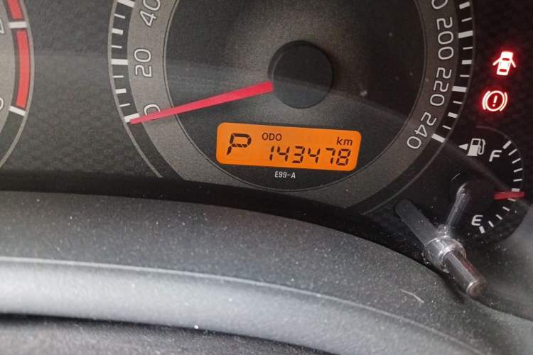 Used Toyota Corolla 2011 1.6L Automatic GL Sunroof Version Odometer Close Up