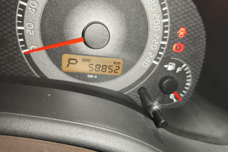 Used Toyota Corolla 2011 1.8L CVT GL-i Odometer Close Up