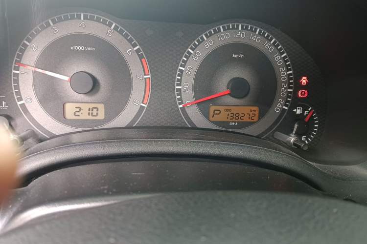 Used Toyota Corolla 2011 Edition Commemorative 1.6L Automatic GL Odometer Close Up