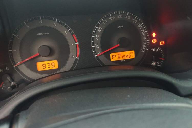 Used Toyota Corolla 2011 Edition Commemorative 1.6L Automatic GL Odometer Close Up