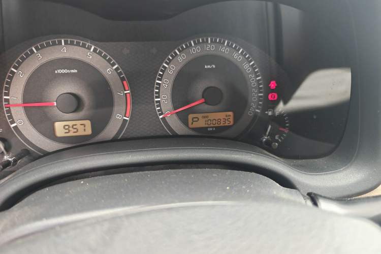 Used Toyota Corolla 2011 1.8L CVT GL-i Odometer Close Up