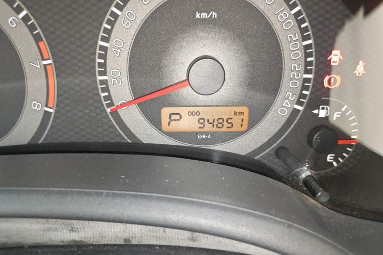 Used Toyota Corolla 2011 1.8L CVT GL-i Odometer Close Up