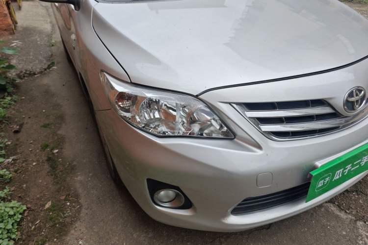 Used Toyota Corolla 2011 1.6L Automatic GL Right Front Headlight