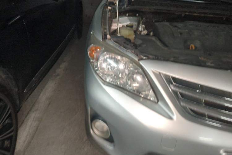 Used Toyota Corolla 2011 1.8L CVT GL-i Right Front Headlight
