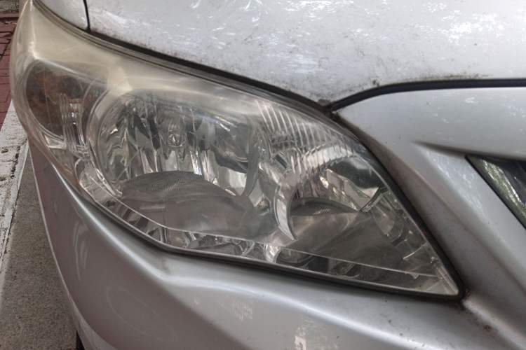 Used Toyota Corolla 2011 1.6L Automatic GL Sunroof Version Right Front Headlight