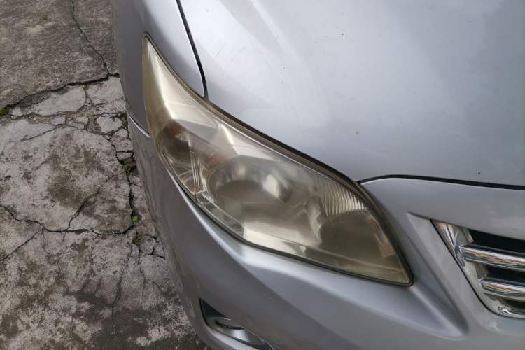 Used Toyota Corolla 2011 1.6L Manual GL Right Front Headlight