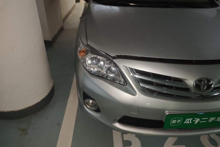 Used Toyota Corolla 2011 1.6L Automatic GL Right Front Headlight