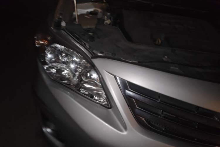 Used Toyota Corolla 2011 1.8L CVT GL-i Right Front Headlight