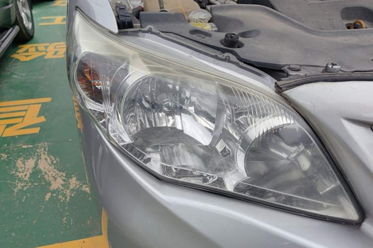 Used Toyota Corolla 2011 1.6L Automatic GL Right Front Headlight