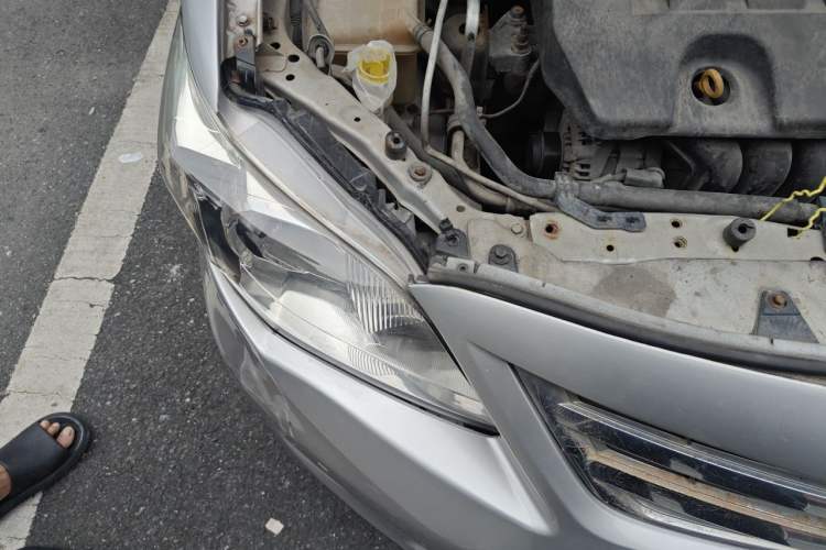Used Toyota Corolla 2011 1.6L Manual GL Right Front Headlight