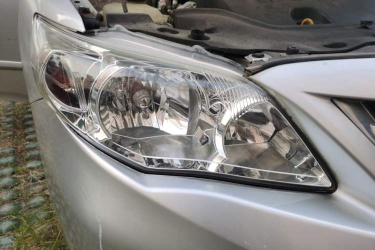 Used Toyota Corolla 2011 1.6L Automatic GL Right Front Headlight